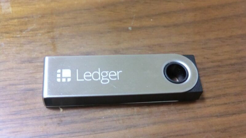 Ledger tutkii varojen katoamista jälleenmyyjä CryptoBilisin laitteissa